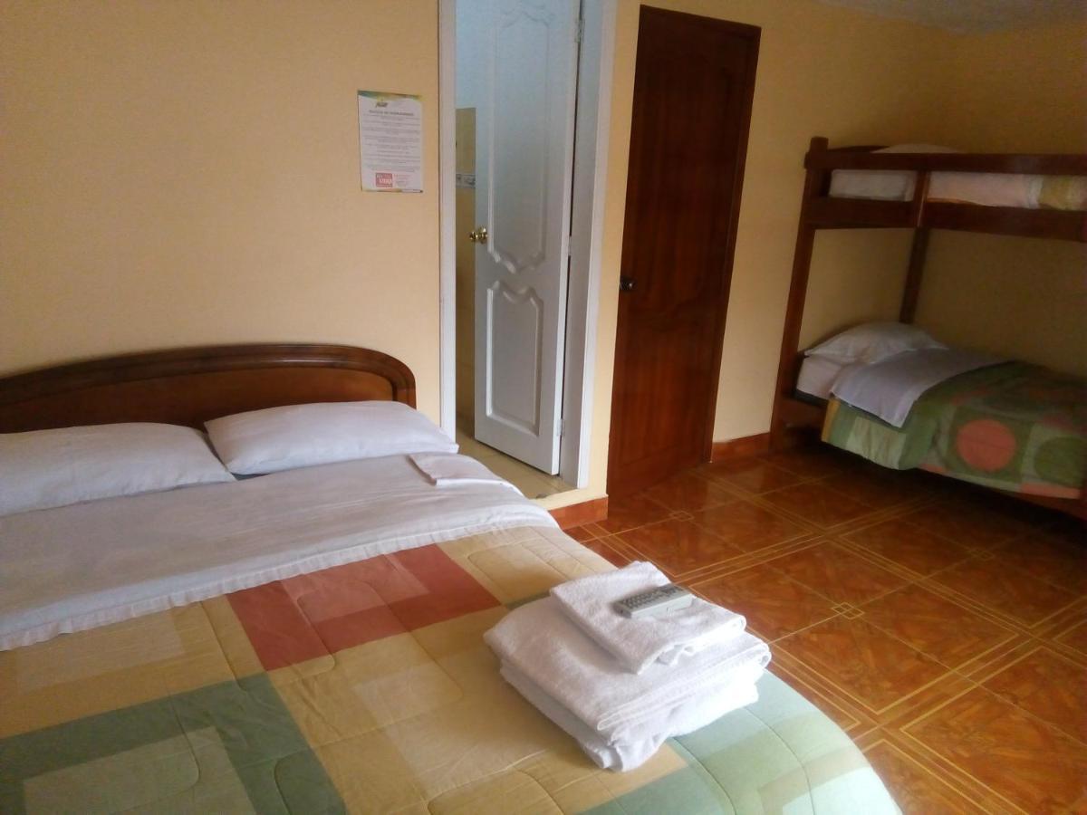 Hotel Amazonia Y Sol Баньйос Екстер'єр фото