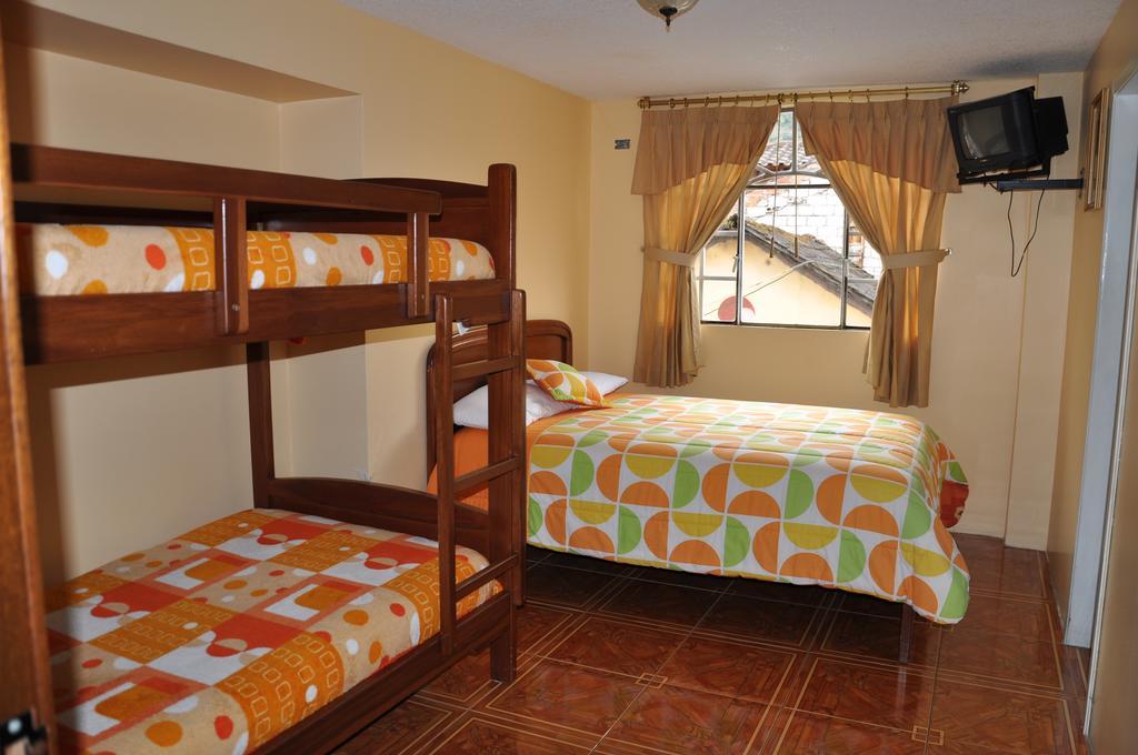 Hotel Amazonia Y Sol Баньйос Екстер'єр фото